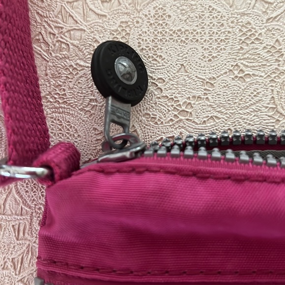 Kipling Crossbody purse. Pink/Fuchsia color. - Picture 8 of 16